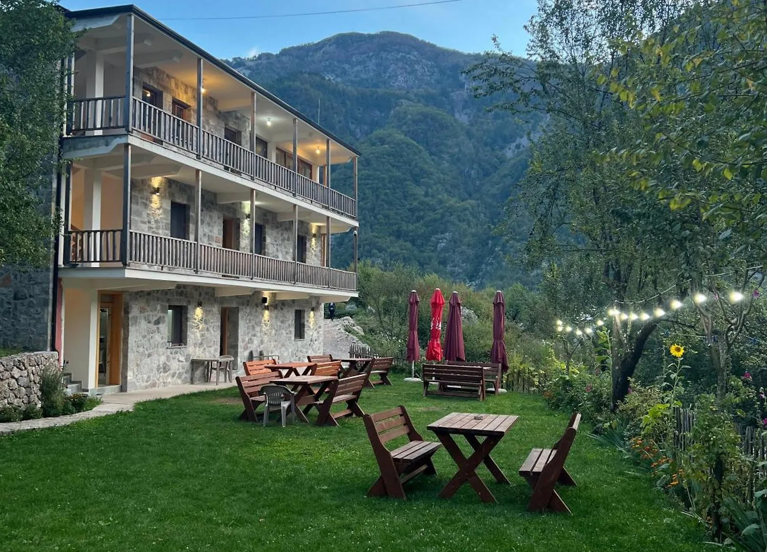Gasthof Hotel Bujtina Zici Theth