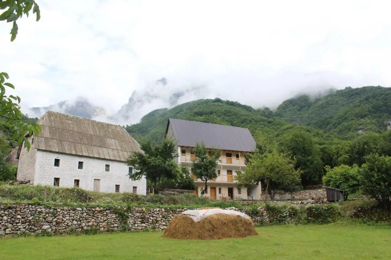 Gasthof Hotel Bujtina Zici Theth