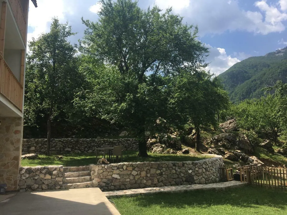 Gasthof Hotel Bujtina Zici Theth Albanien