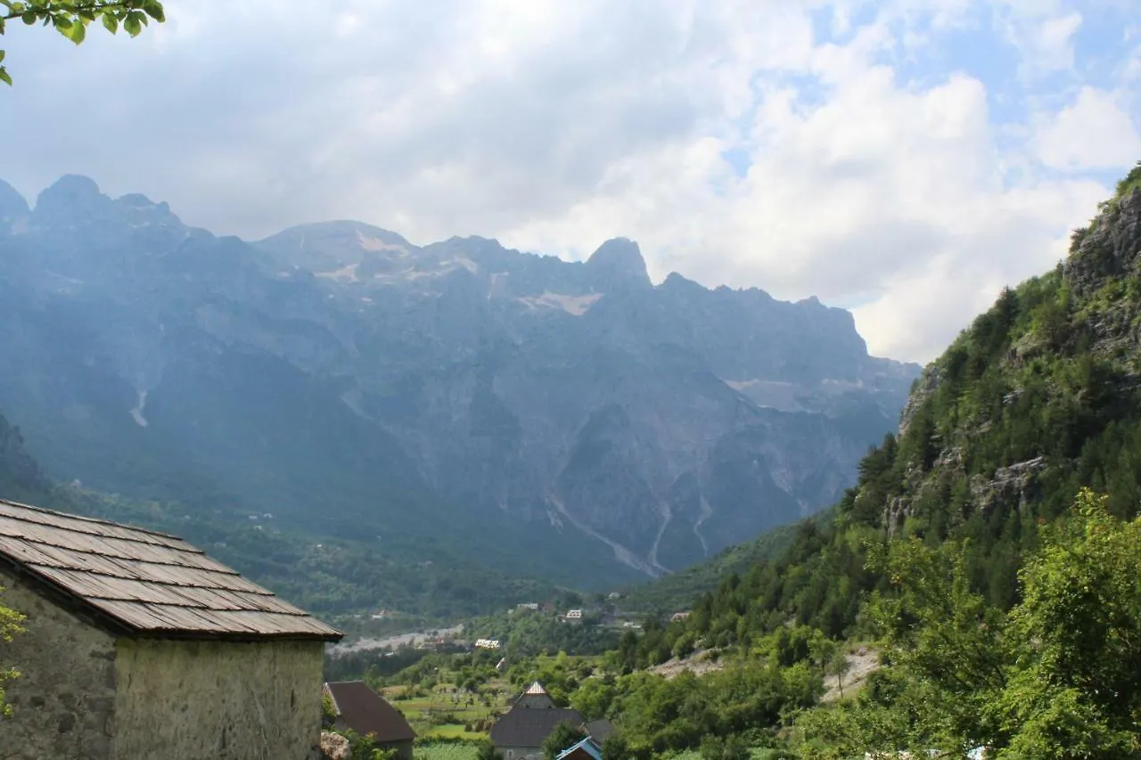 Hotel Bujtina Zici Theth